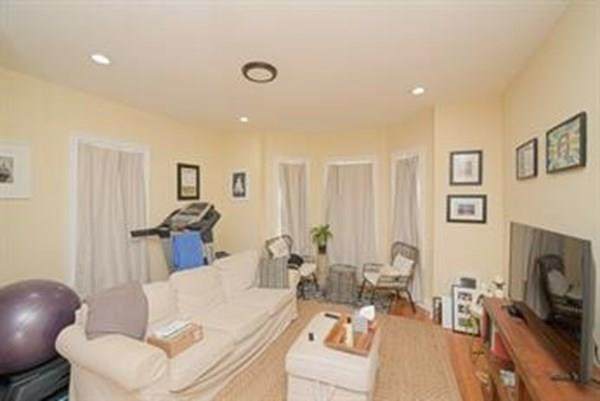 3417 Washington St. - Photo 1