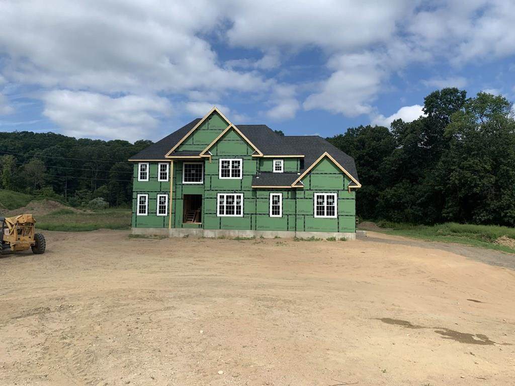 10 Fitch Farm Way - Photo 1