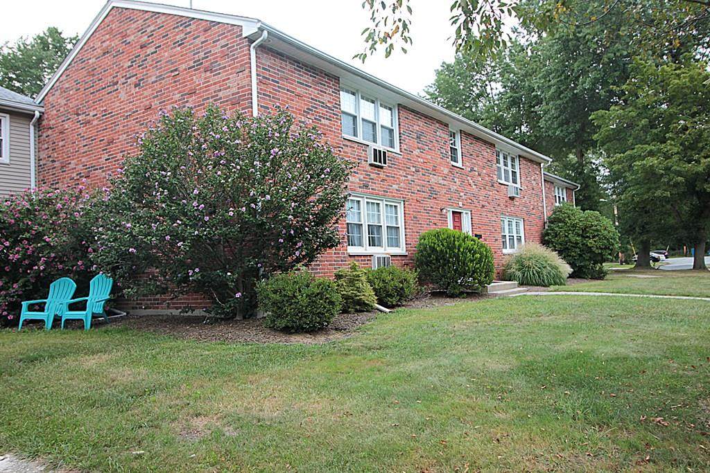 540 Granby Rd - Photo 1