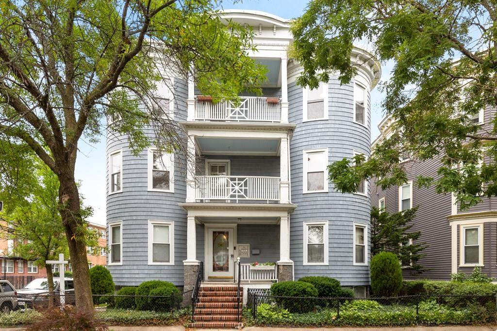 25 Hinckley St - Photo 1