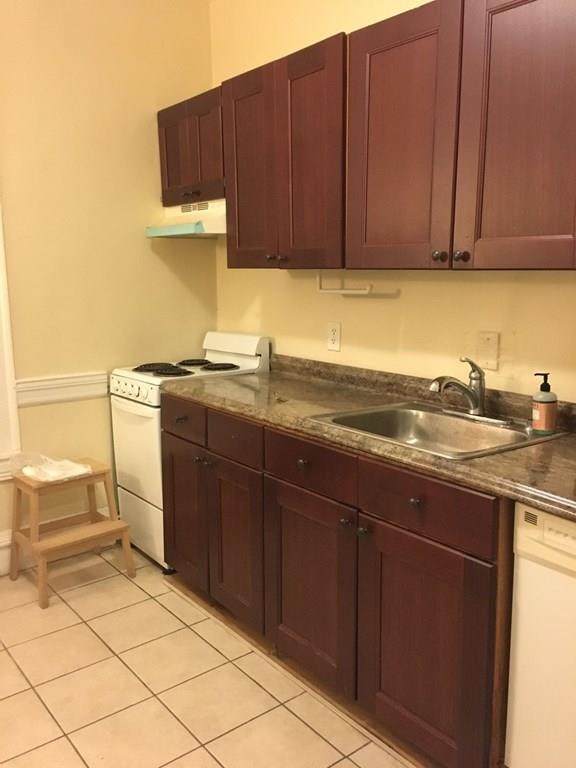 1091 Boylston St - Photo 1