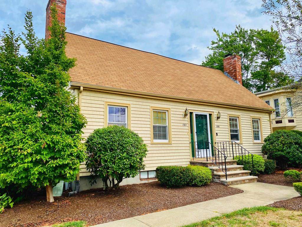 1304 Commercial St - Photo 1