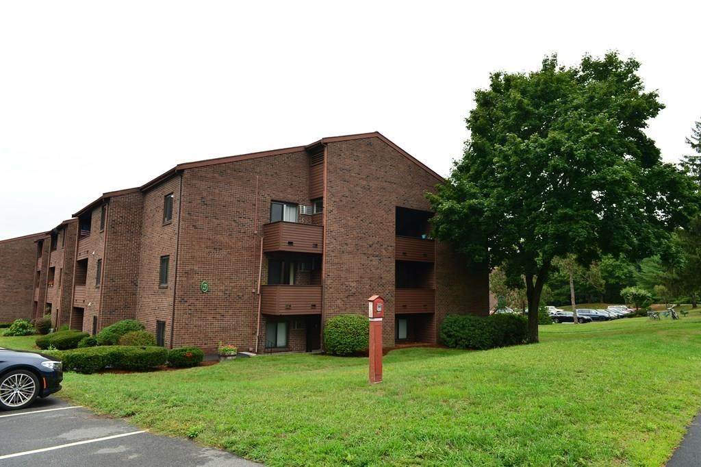 17 Davis Rd - Photo 1