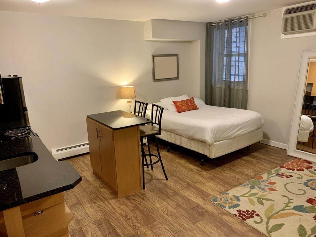 461 Park Dr - Photo 1