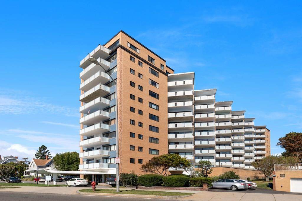 300 Lynn Shore Dr - Photo 1