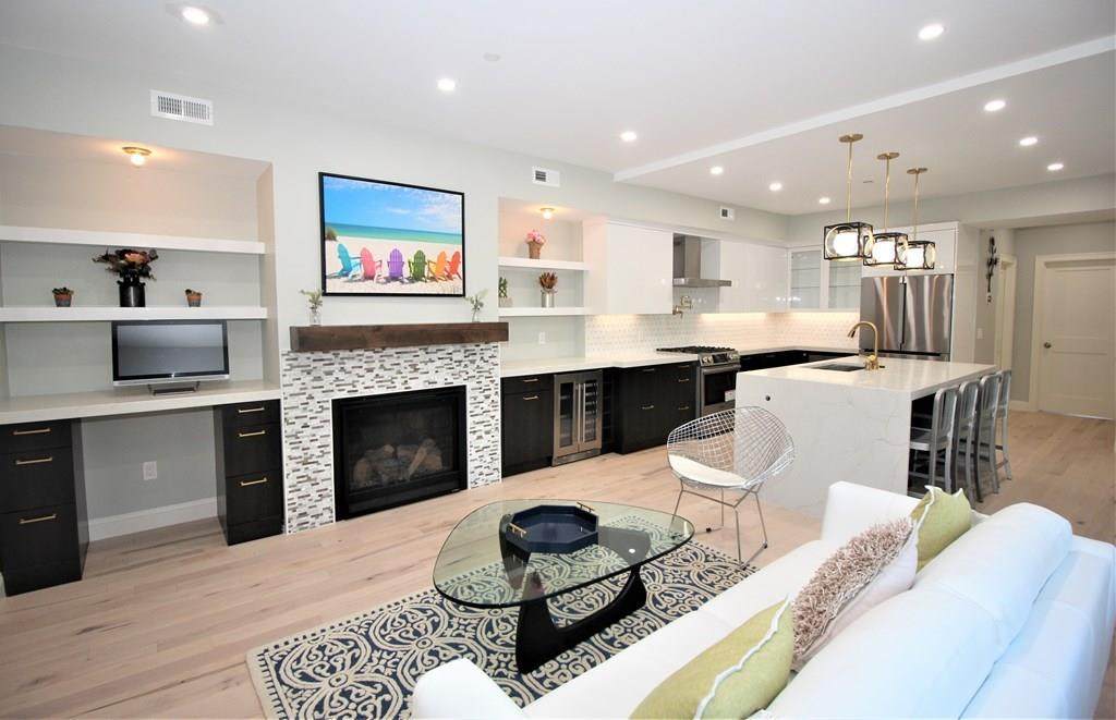 94 Bunker Hill St - Photo 1