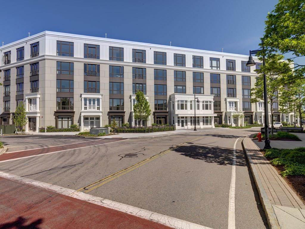 10 Shipyard Drive - Photo 1