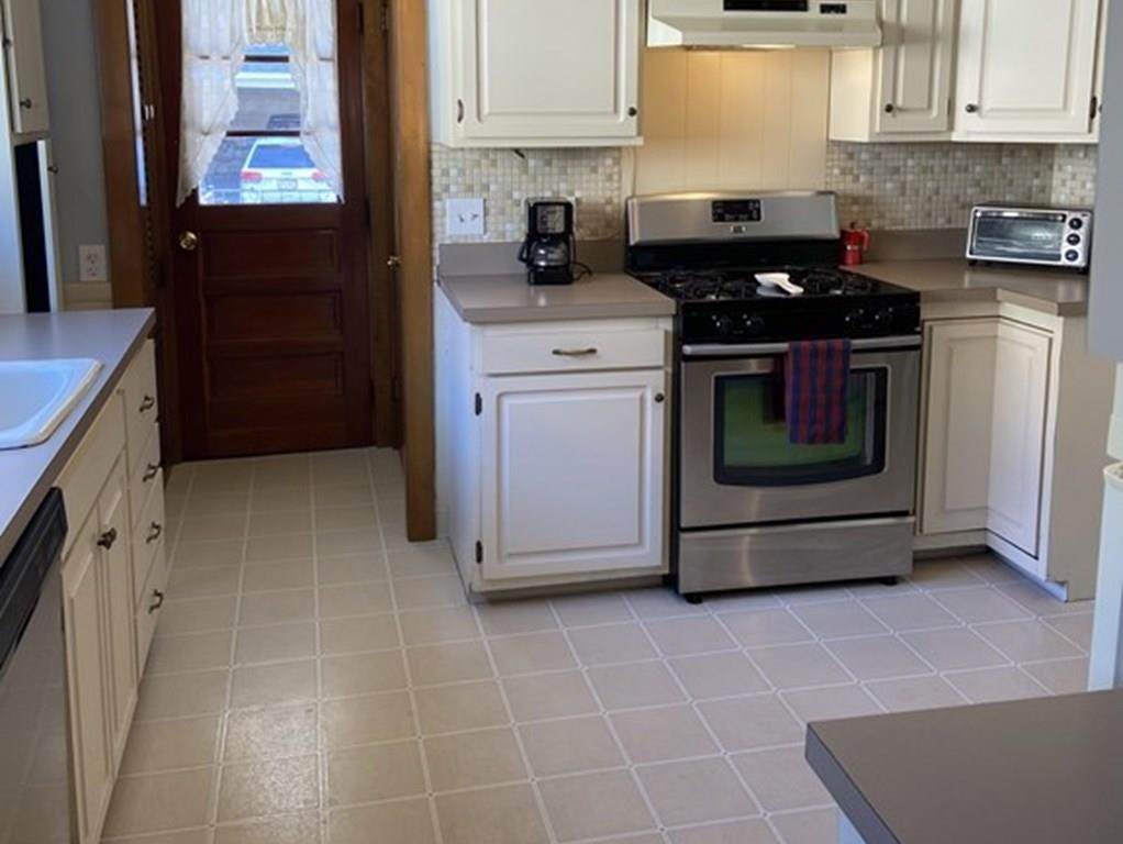 1092 Main - Photo 1