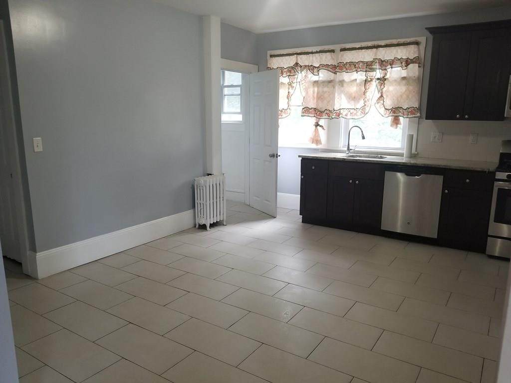 9 Standish Street - Photo 1