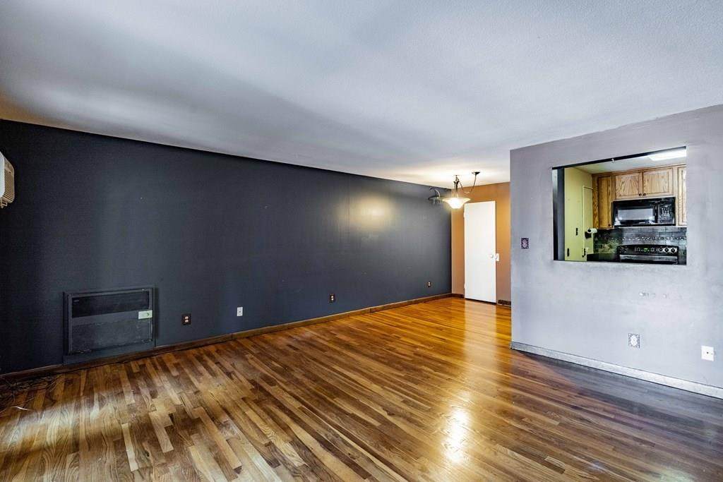 32 Park Avenue Ct - Photo 1