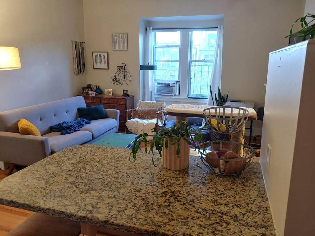 337 Beacon St - Photo 1