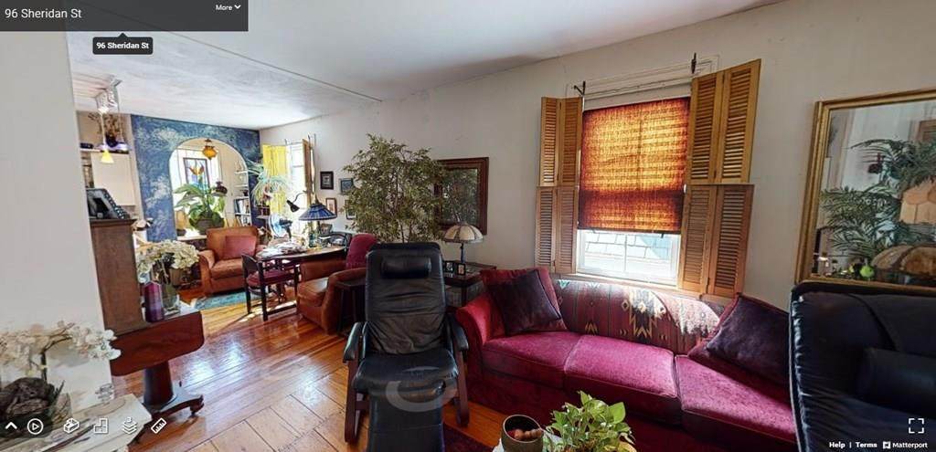 96 Sheridan - Photo 1