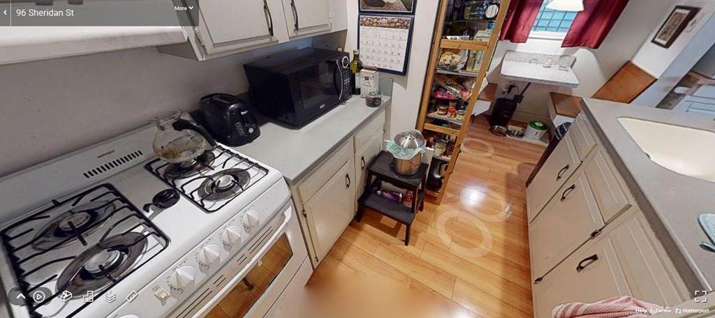 96 Sheridan - Photo 1