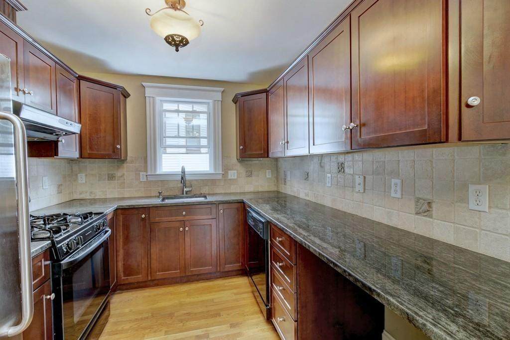 53 Mozart St - Photo 1