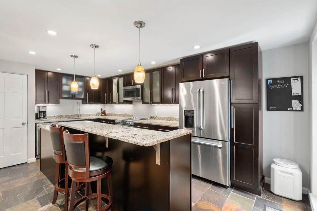37 W Newton St - Photo 1