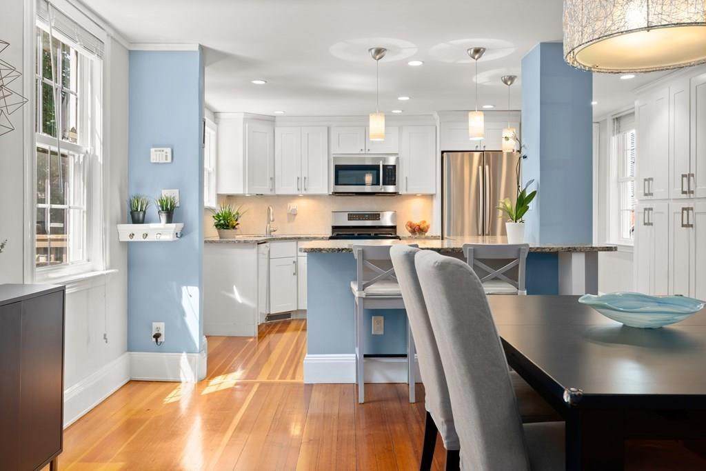32 Oak Street - Photo 1