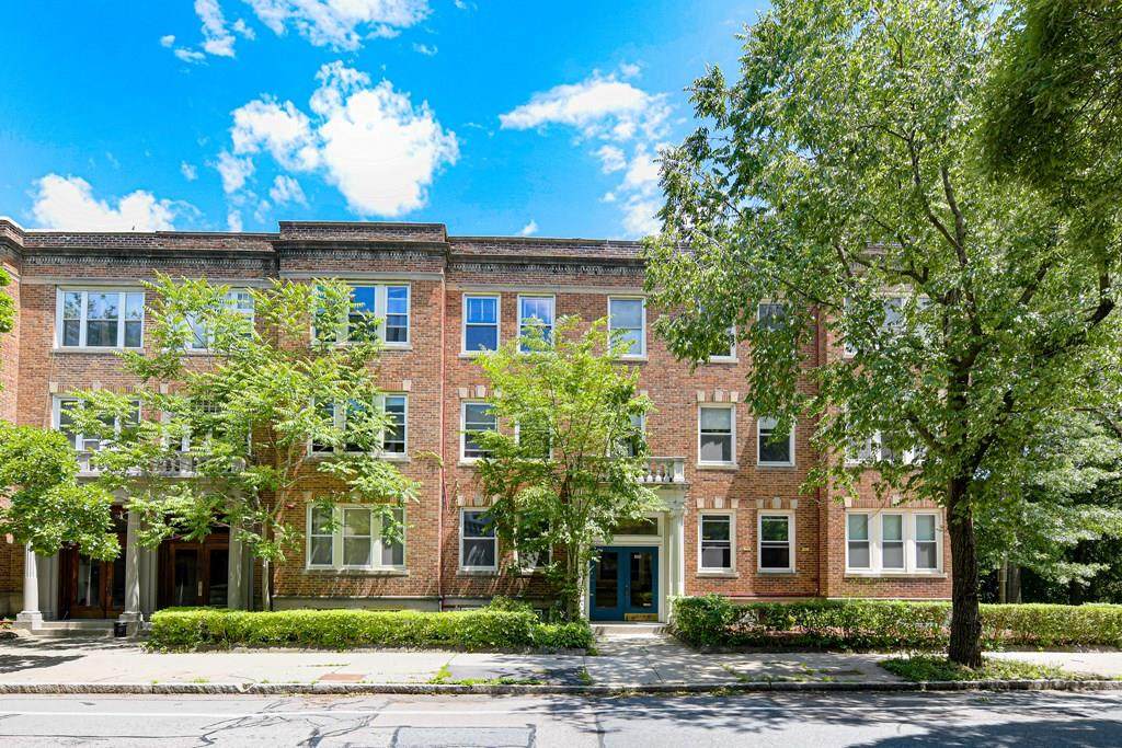 315 St Paul - Photo 1