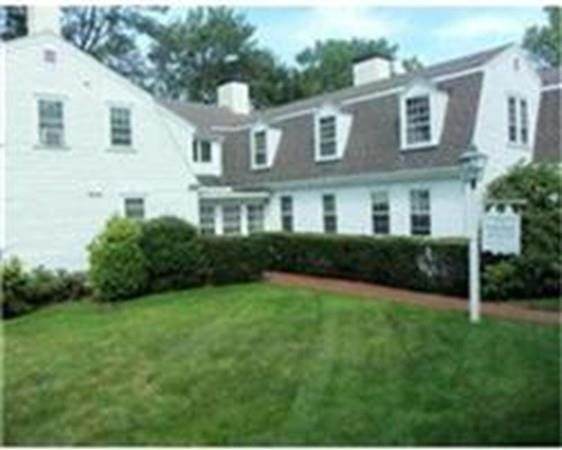 212 Sandwich Street - Photo 1