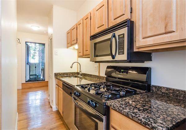 16 Stillman St - Photo 1