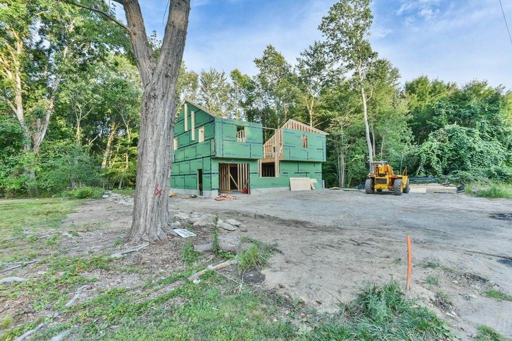 891 School St - Photo 1