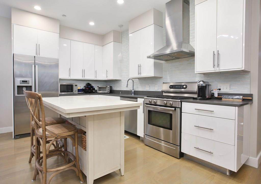 34 Coffey St - Photo 1