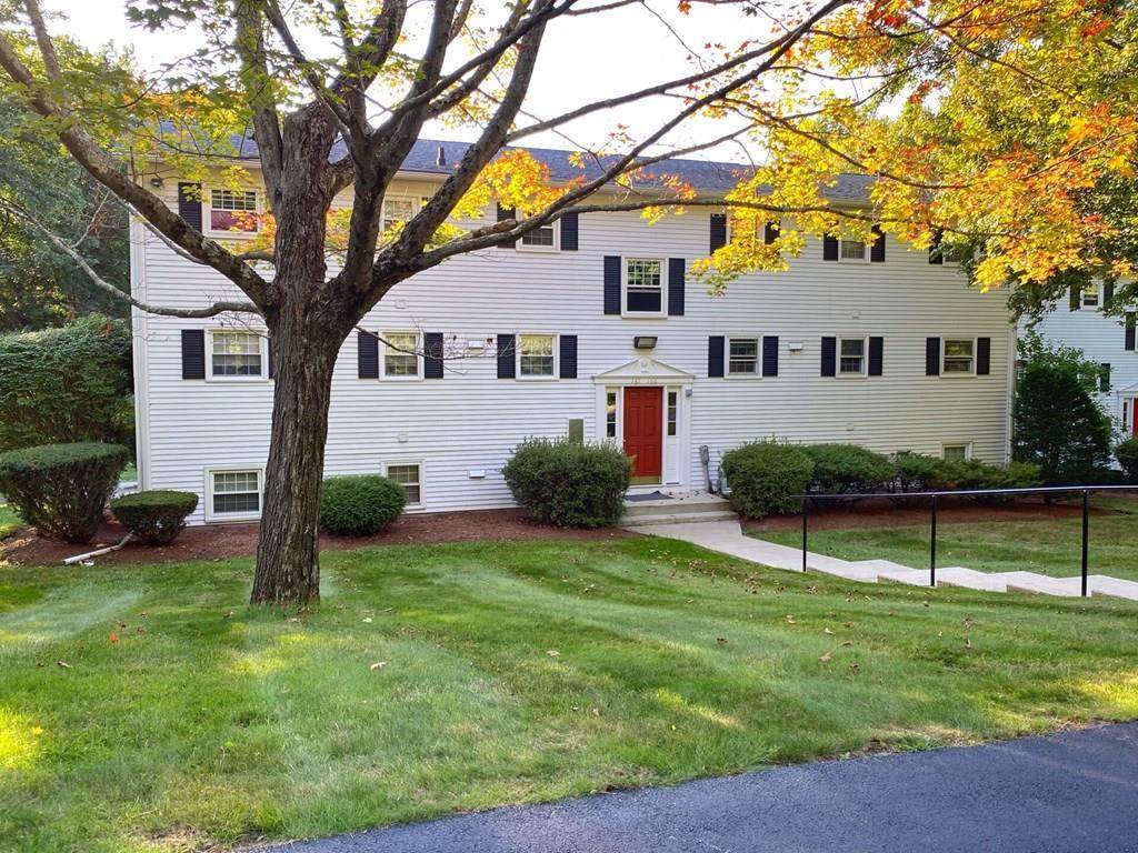 163 Old Meetinghouse Rd - Photo 1