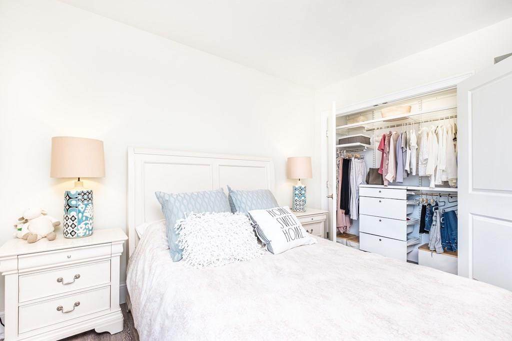 463 Rutherford Ave - Photo 1