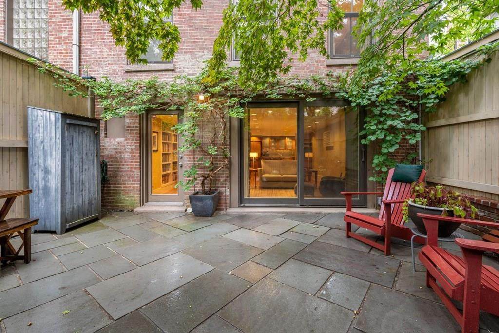 59 Rutland Square - Photo 1