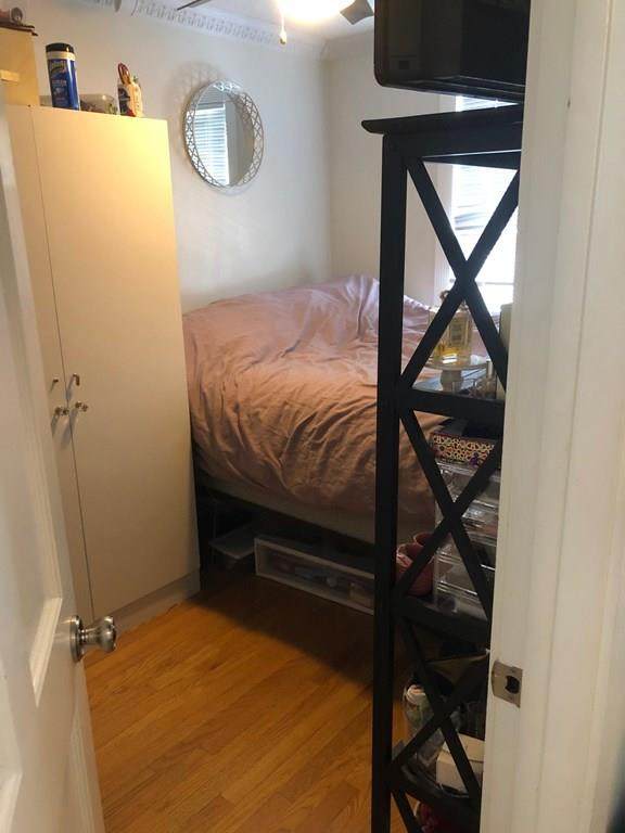 171 W 6Th - Photo 1