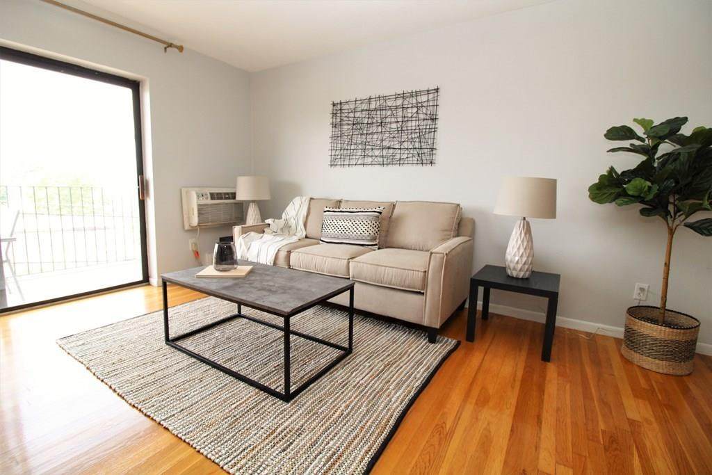 400 Savin Hill Ave - Photo 1