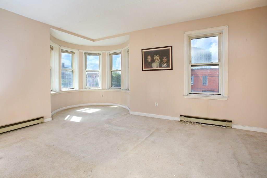 11 Eileen Cir - Photo 1