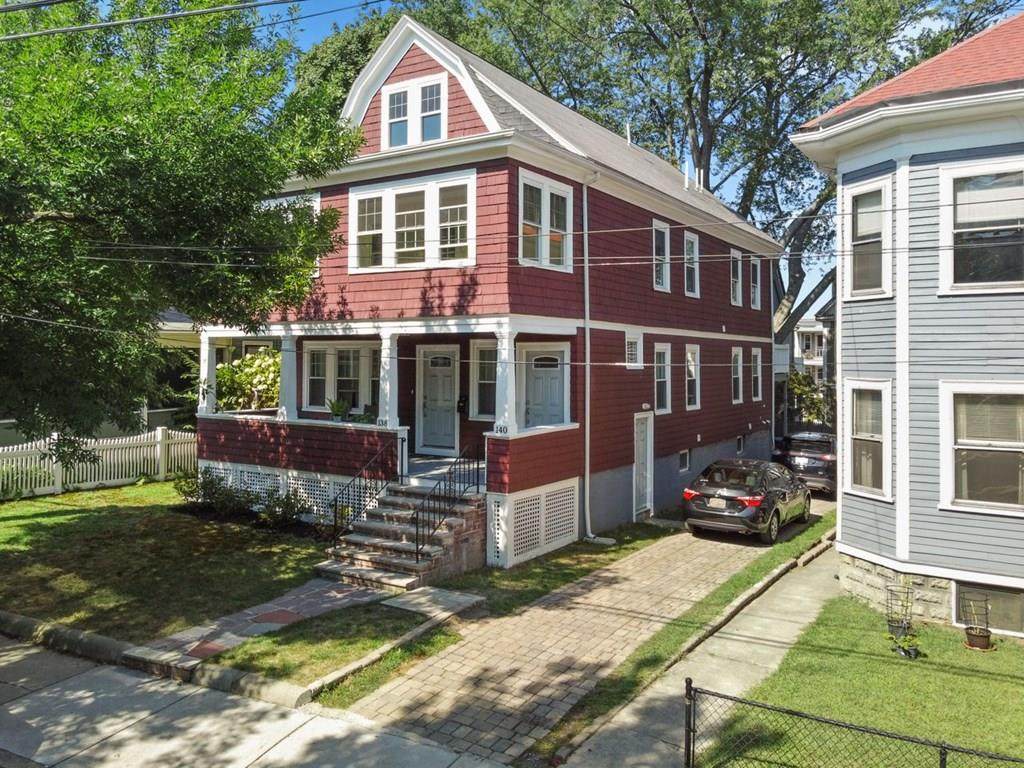 138 Walnut St - Photo 1