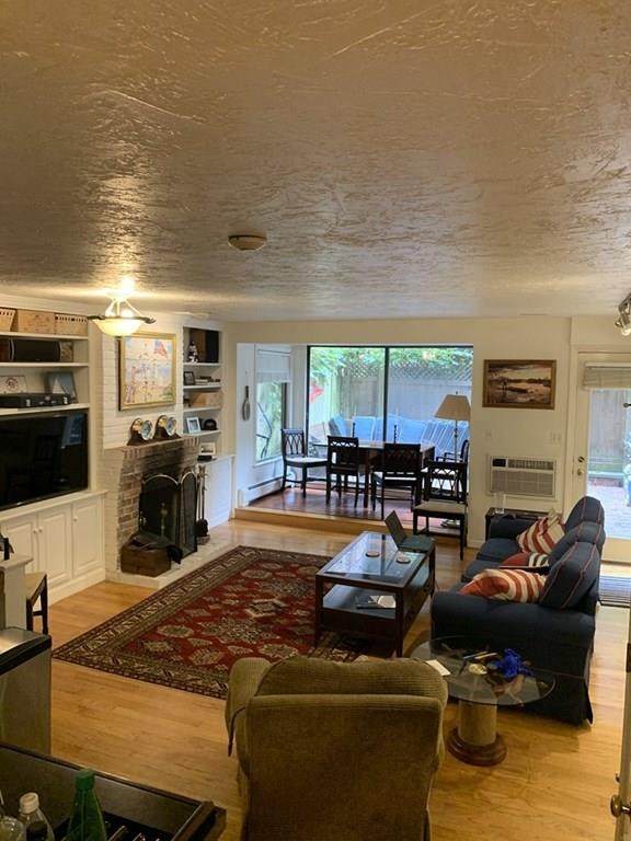 57 Warren Ave - Photo 1