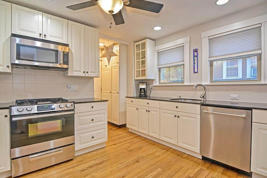 32 Bradford Road - Photo 1