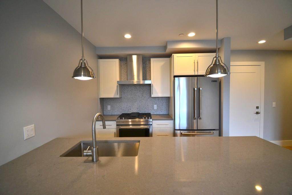 150 W Broadway - Photo 1