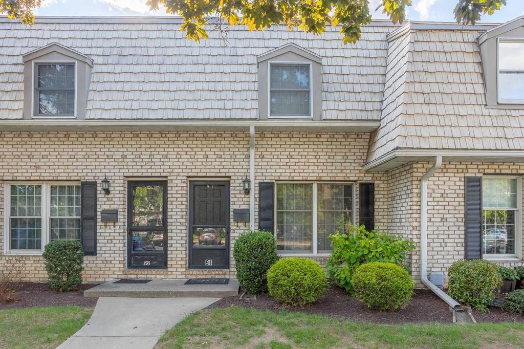 91 Corey Colonial - Photo 1
