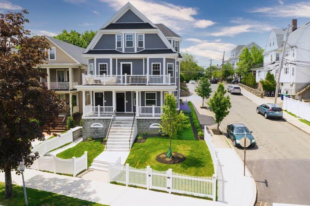 82 Powder House Blvd. - Photo 1