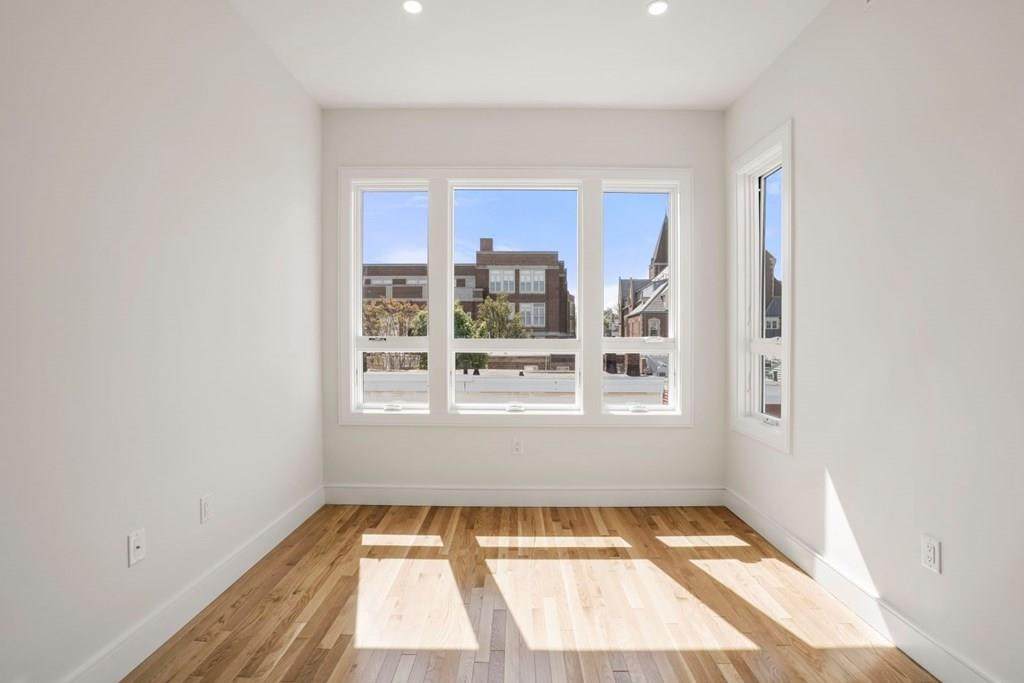 8 Grimes Street - Photo 1