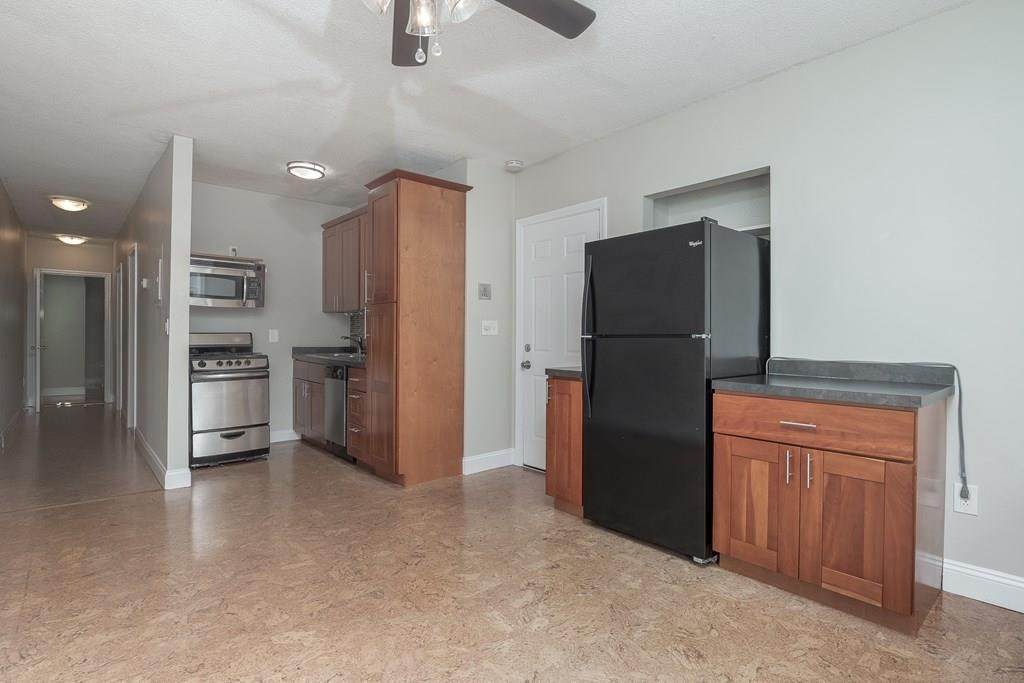 151 W 6th Street - Photo 1