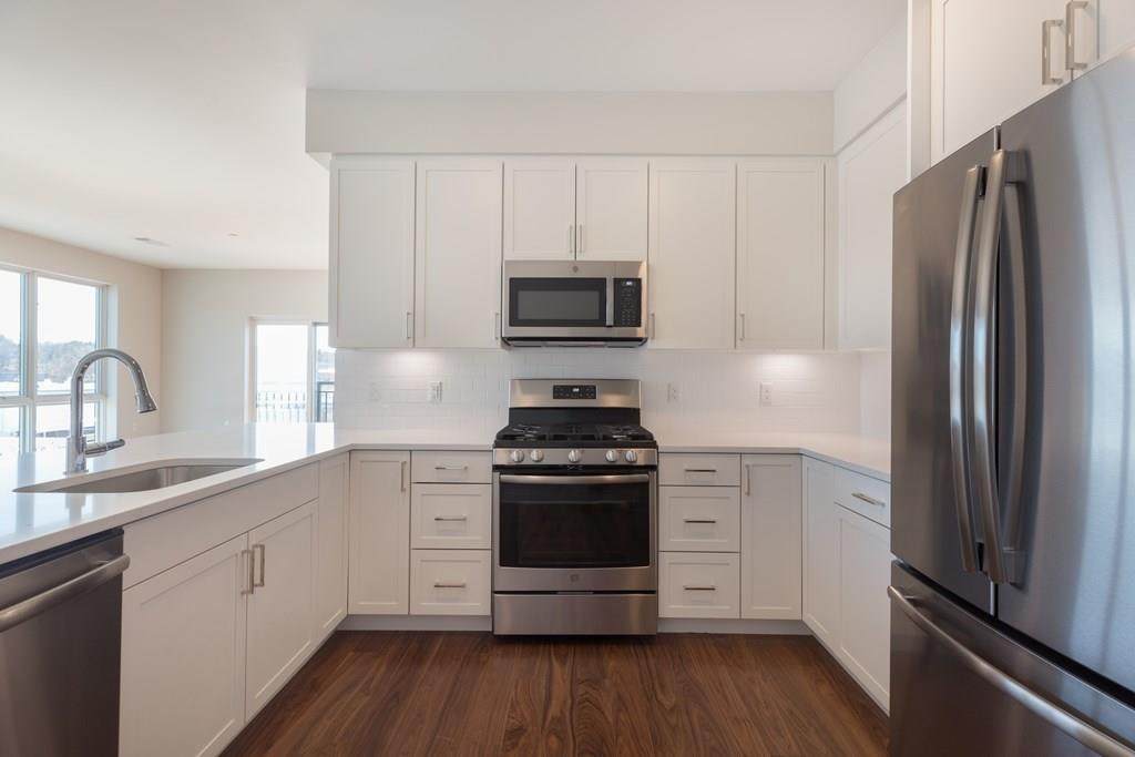 3531 Washington - Photo 1