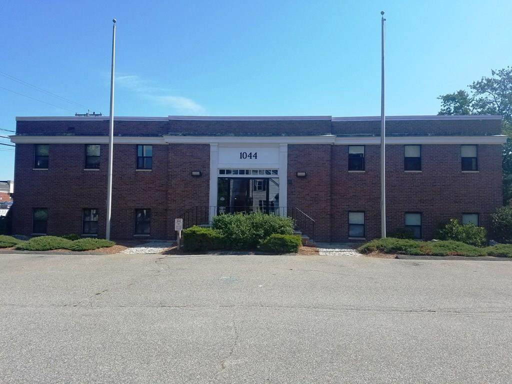 1044 Central Street - Photo 1