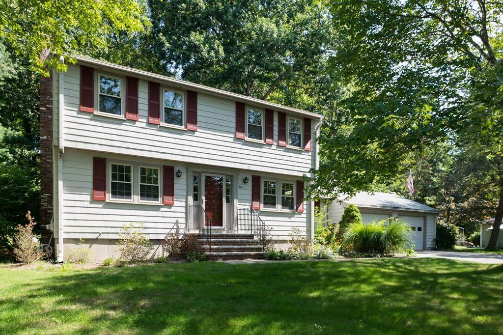 201 Cain Ave - Photo 1
