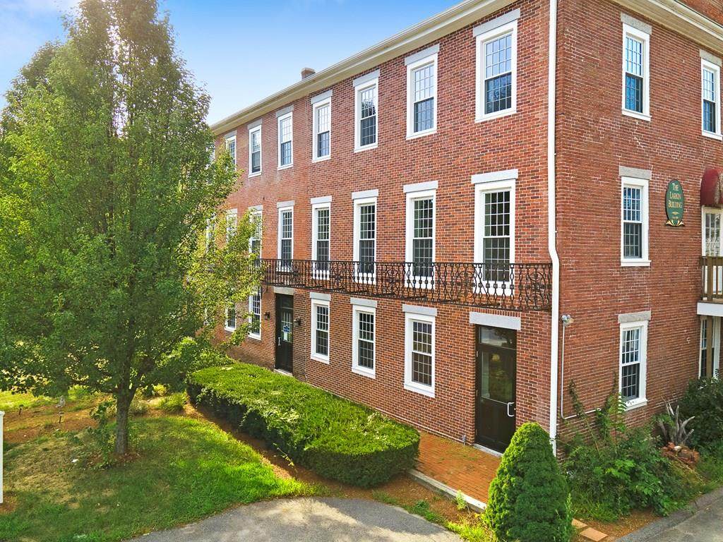 104 E Hartford Ave - Photo 1
