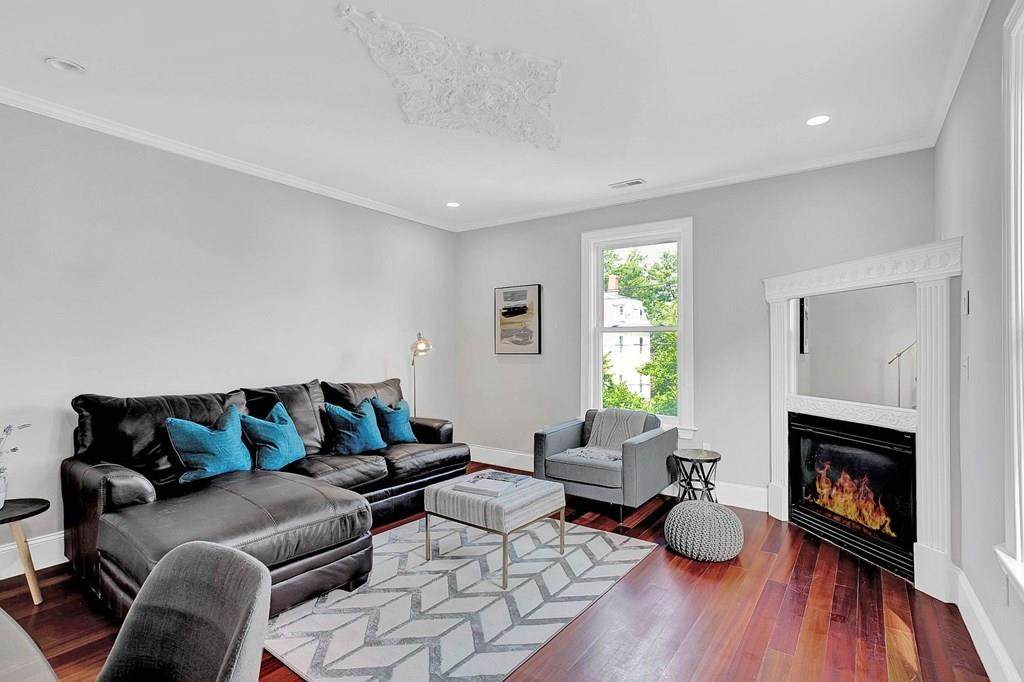 91 Dix St - Photo 1
