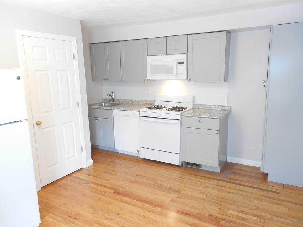 219 Pleasant Street - Photo 1