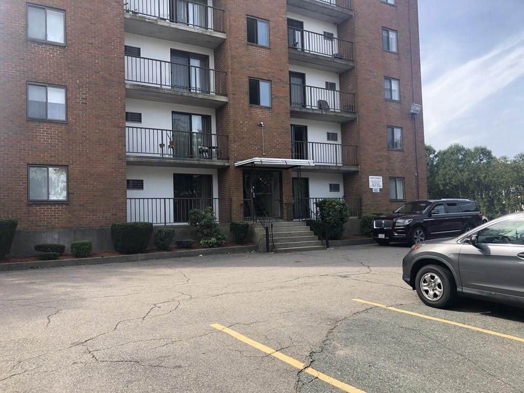182 Quincy Ave - Photo 1