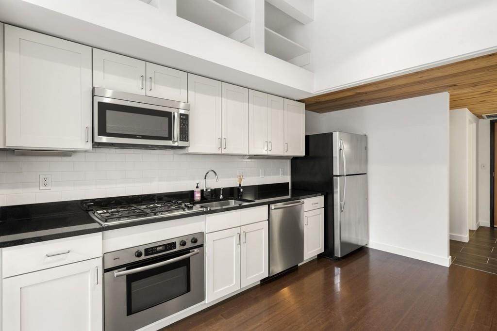 1 Aberdeen Way - Photo 1