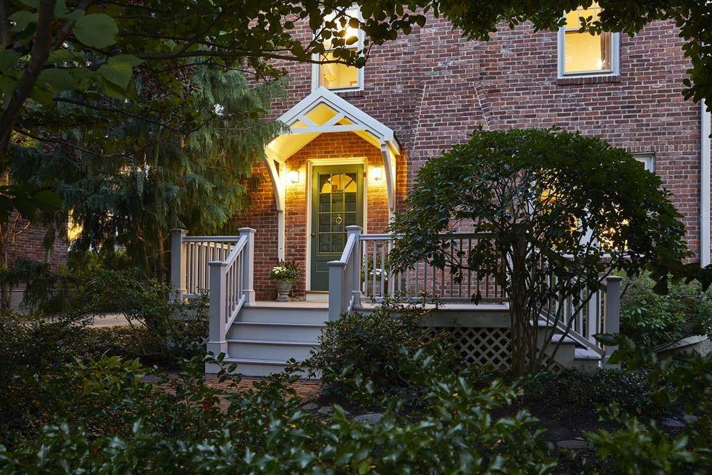 200 Appleton Street - Photo 1