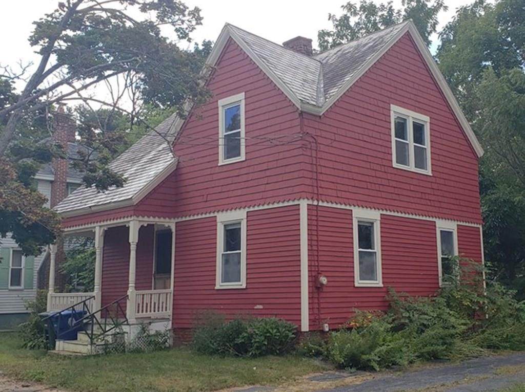 174 Walnut St - Photo 1