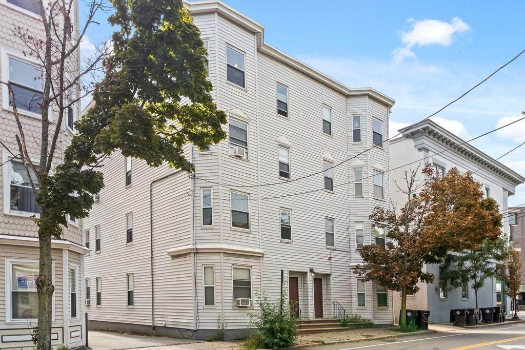 17 Aspinwall Ave - Photo 1